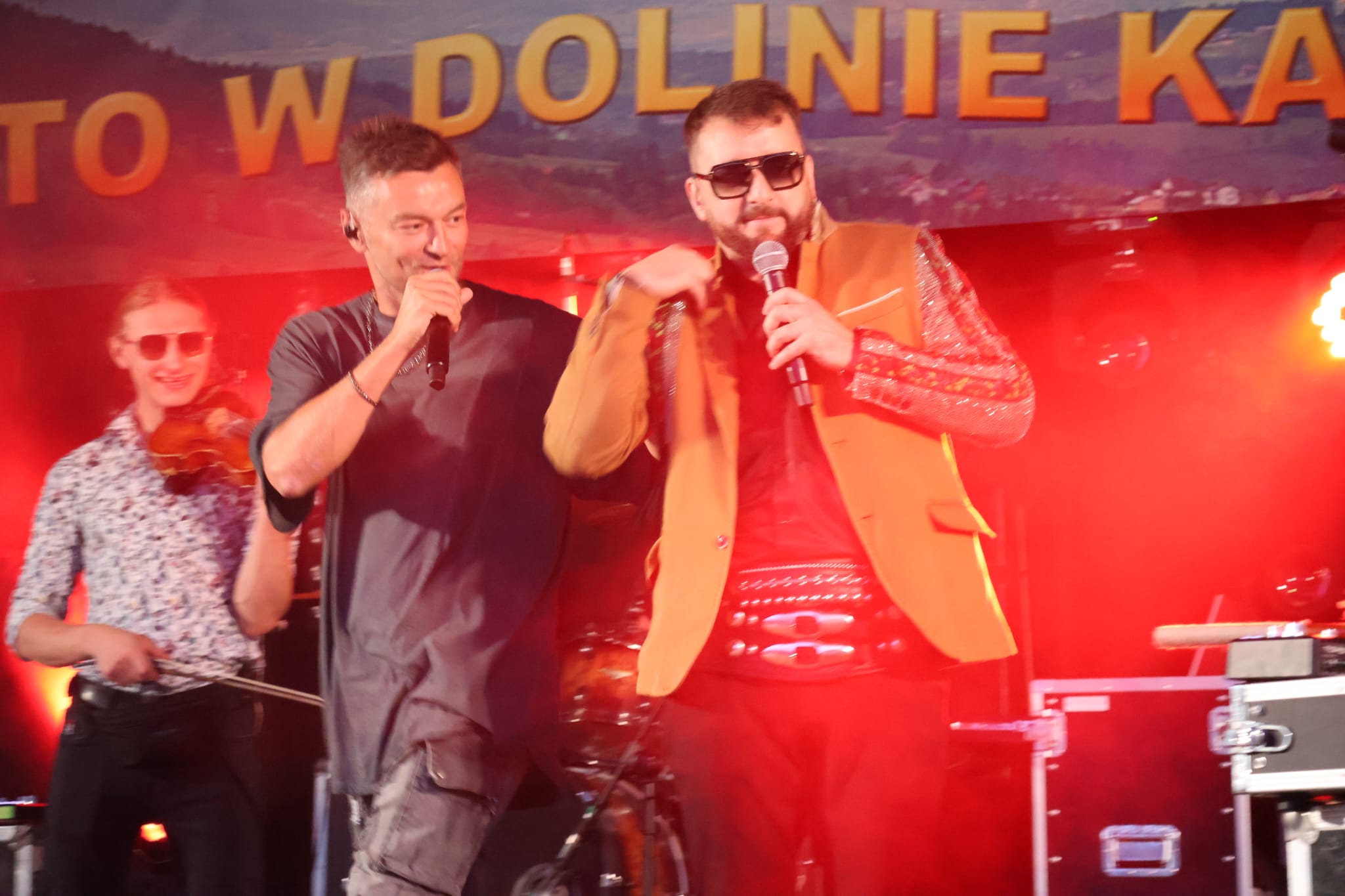 44. LATO W DOLINIE KAMIONKI ZA NAMI