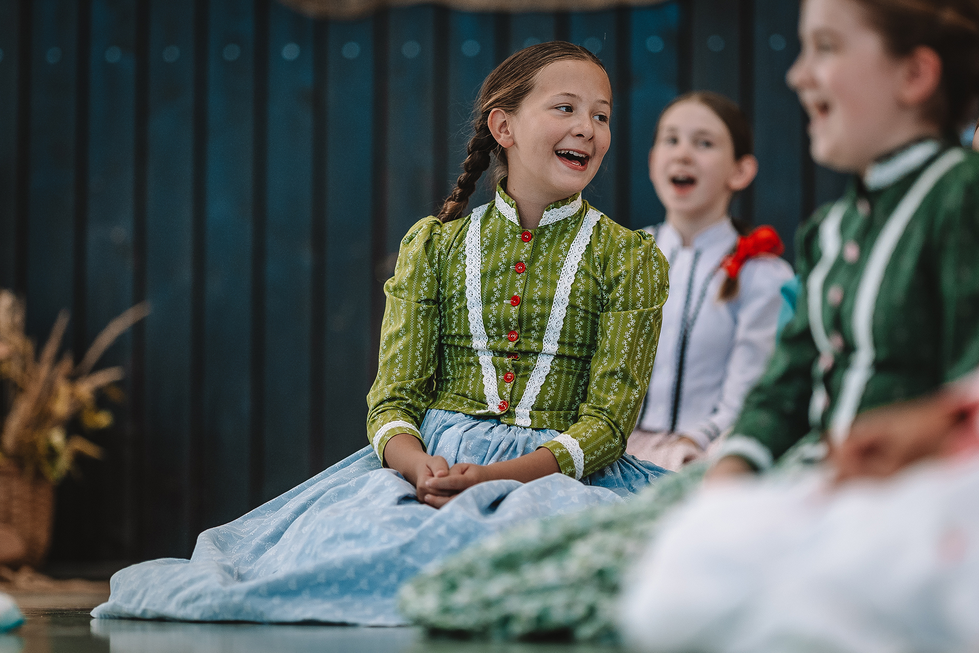 MALI MYSTKOWIANIE PRZYWIEŹLI JAWOROWE LISTKI